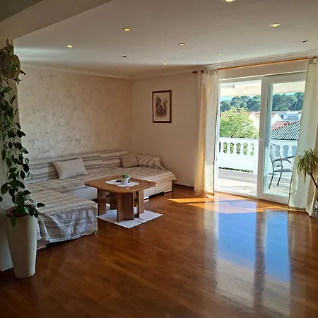 Dijana Apartment Palit