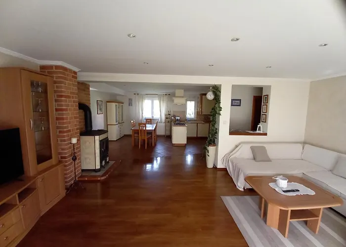 Apartament Dijana *