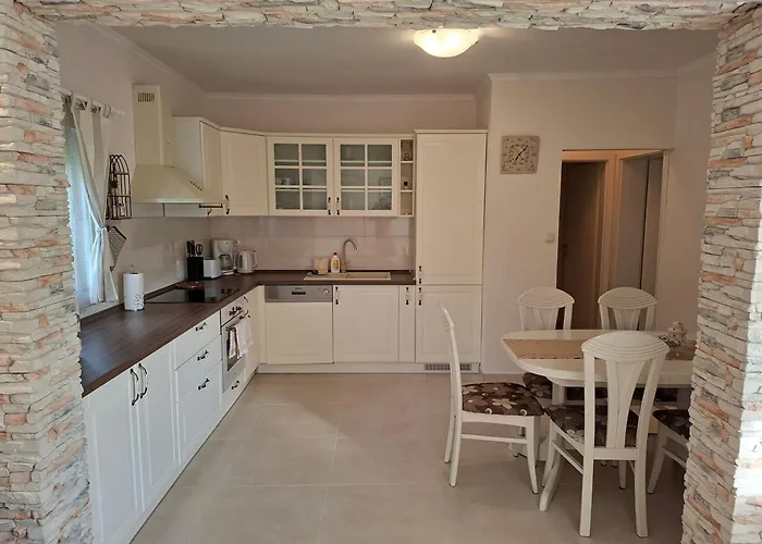 Apartament Dijana *